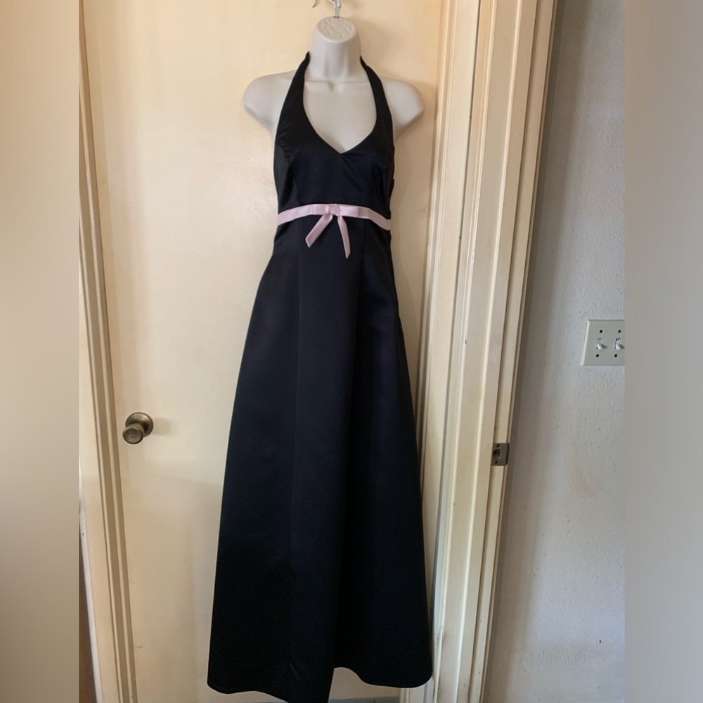 Masquerade full length black and pink gown size 5/6 junior